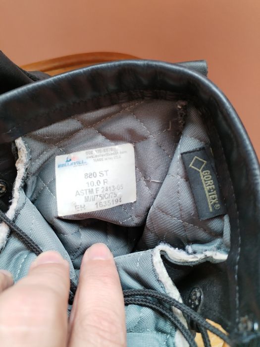 Продам берци США, гарний стан, утеплені, водонепронекні.