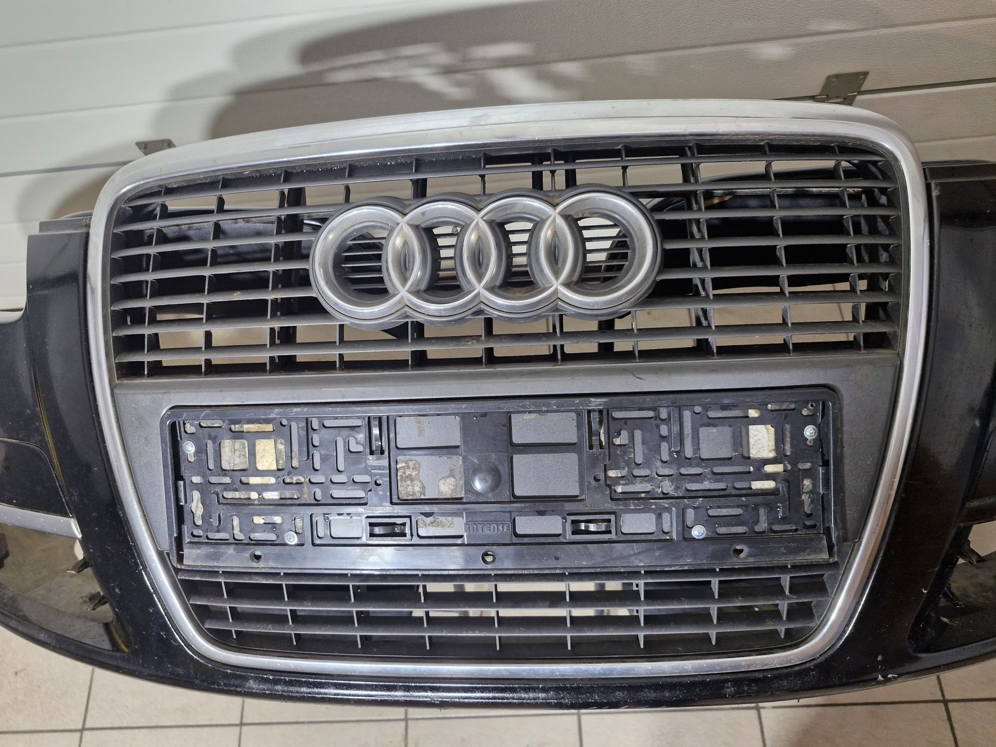 Zderzak gril audi a6 c6