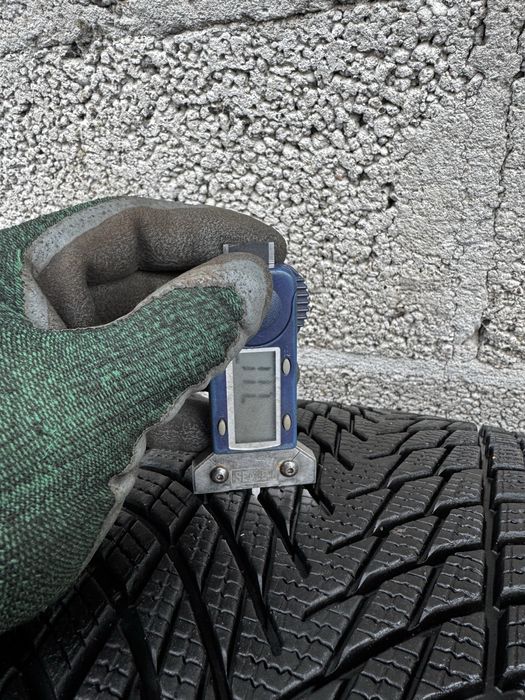 Koła Zimowe R19 5x108 Ford SMax Galaxy Opony 245/45/19 2023r.