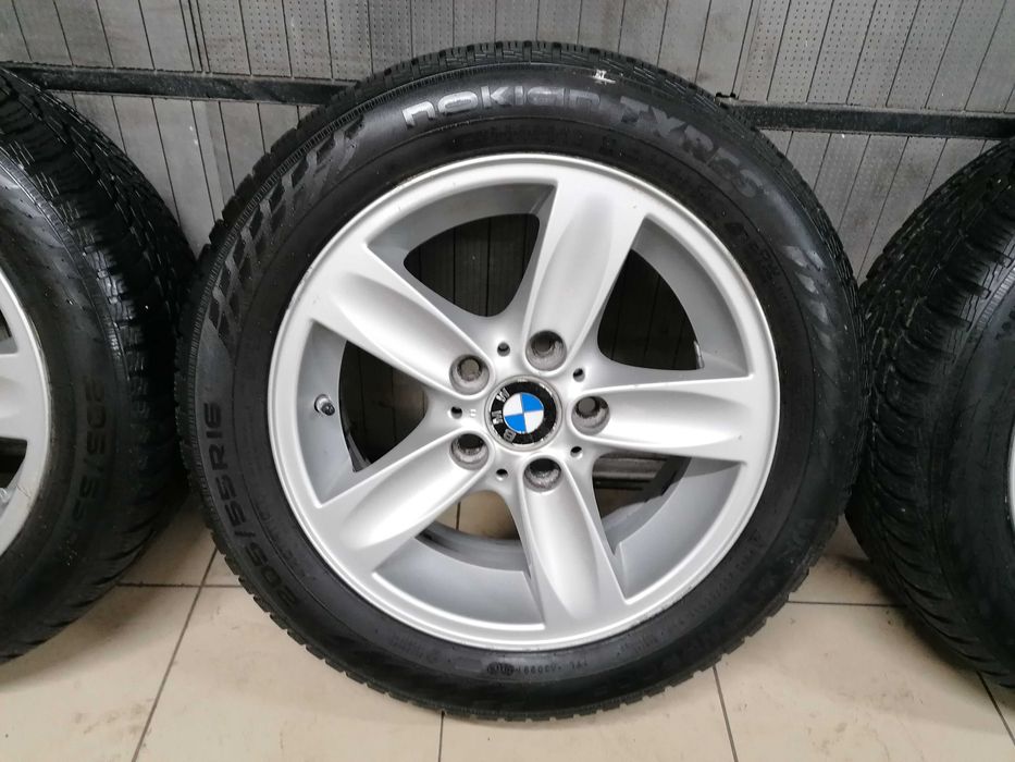 Alufelgi 16 z oponami zimowymi NOKIAN 205/55r16 BMW 5x120