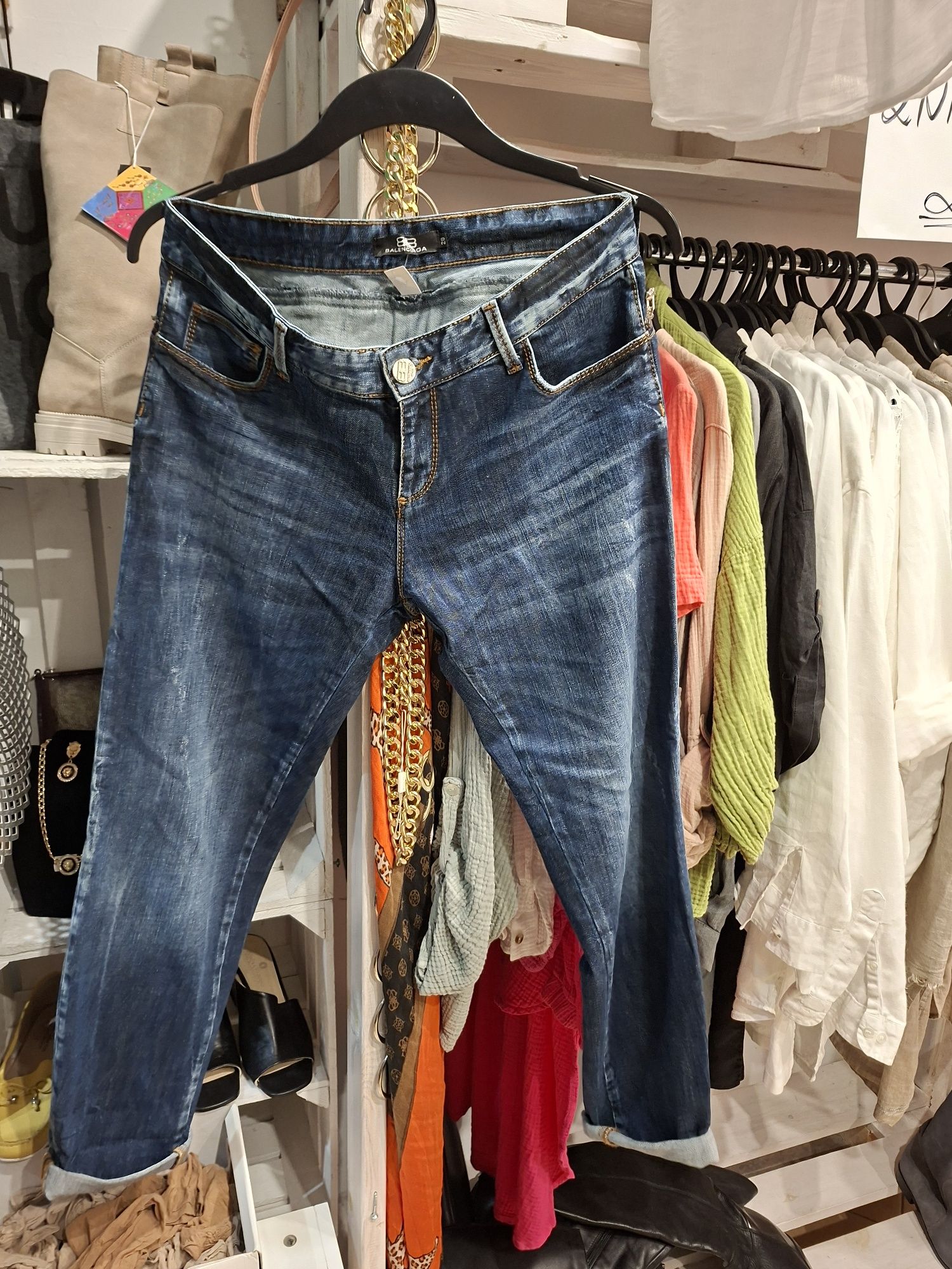 Spodnie jeansowe M/L stan bardzo dobry wymiary na zdjęciach