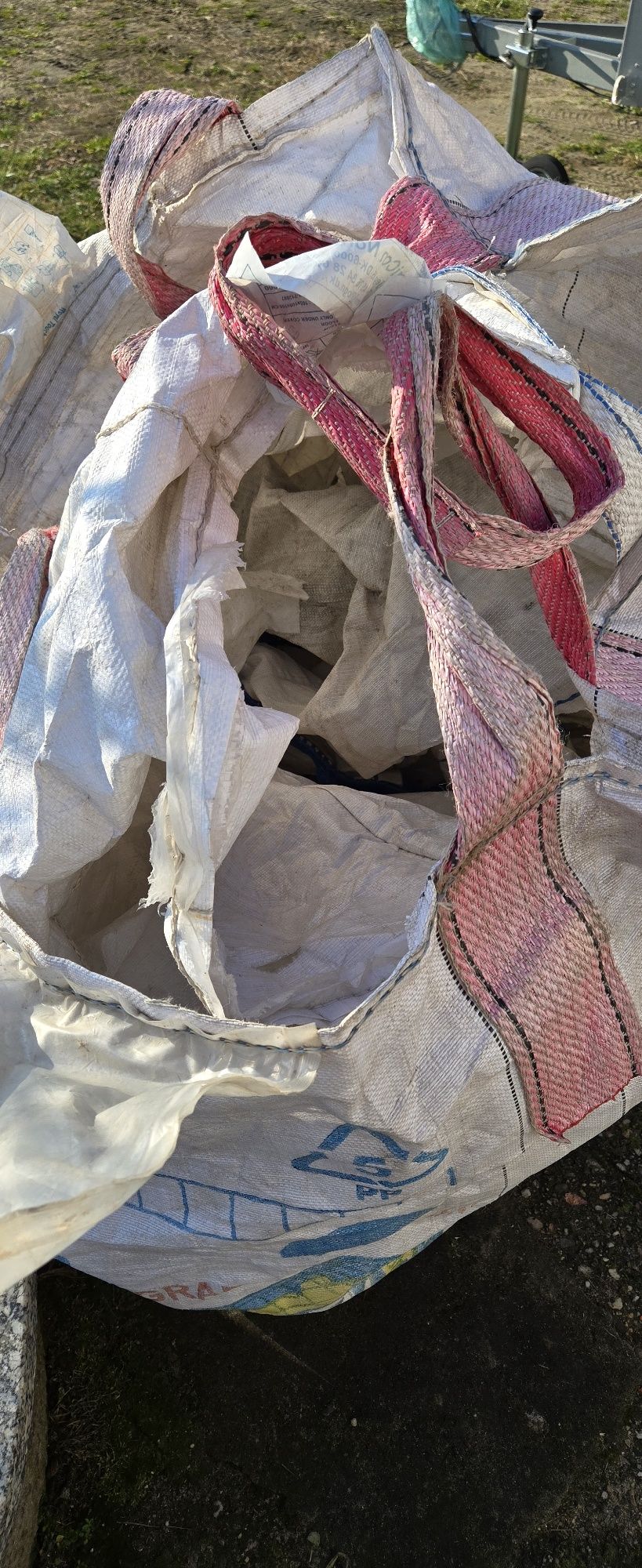 Sprzedam 3 duże worki budowlane  typu Big Bag