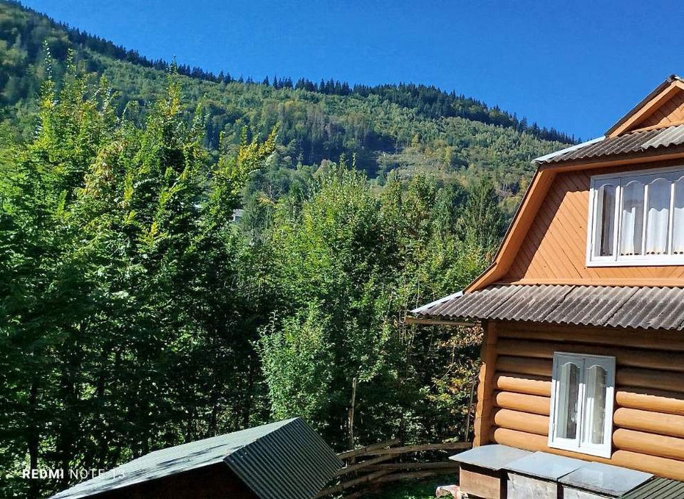 Будинок в тихому місці.