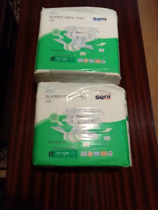 Pieluchomajtki Super Seni Trio