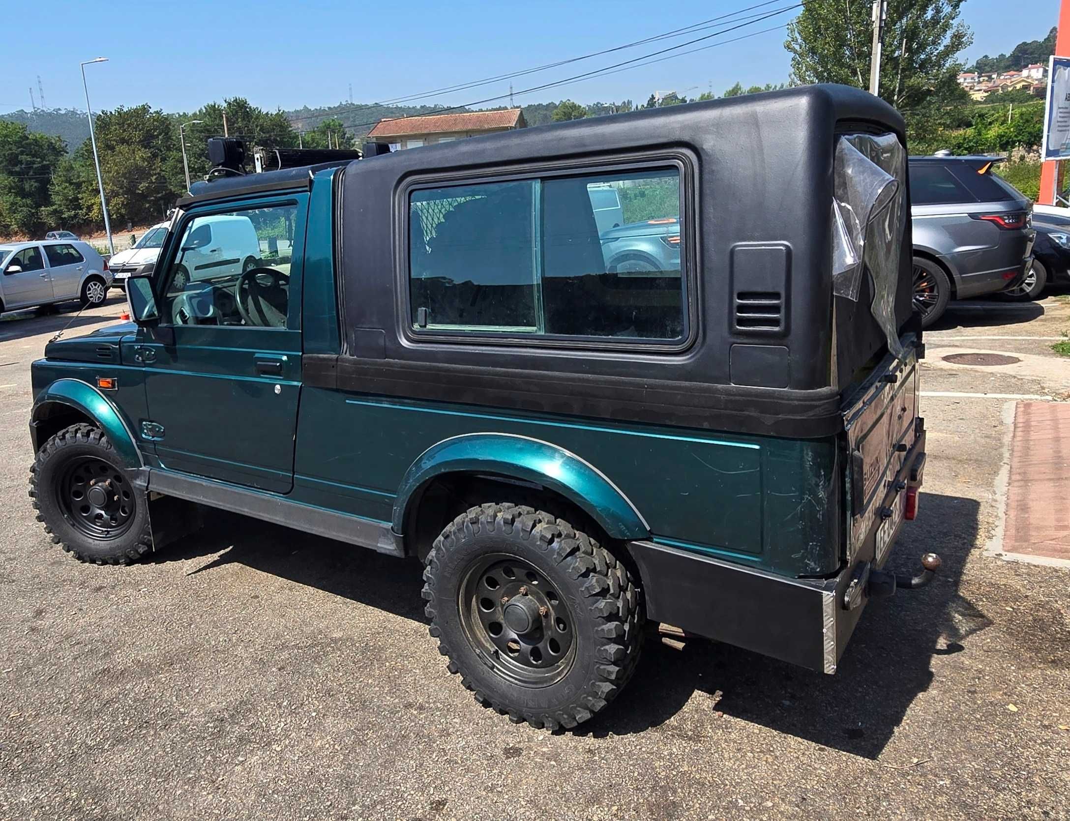 Suzuki Samurai  santana