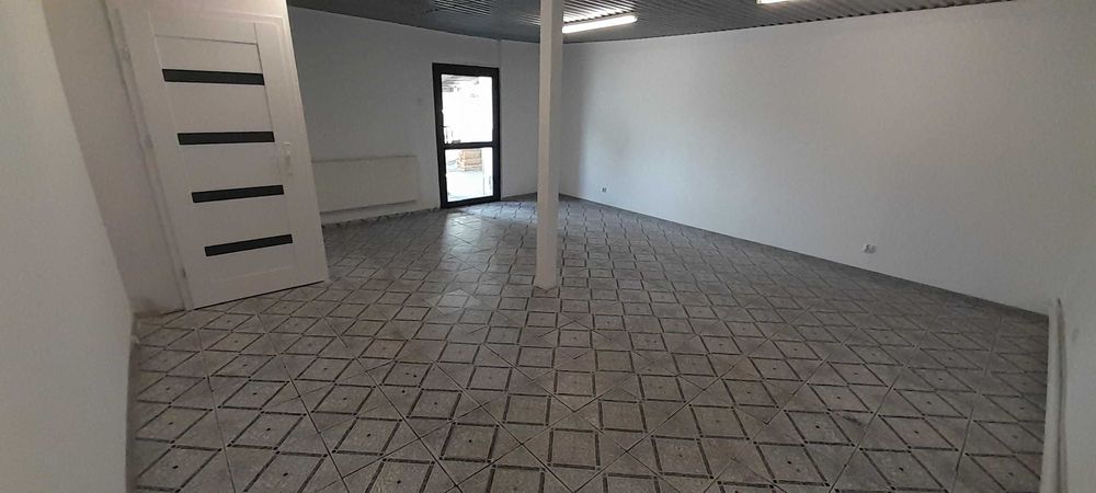 Pomieszczenie do wynajęcia - Trawniki - sklep biuro usługi