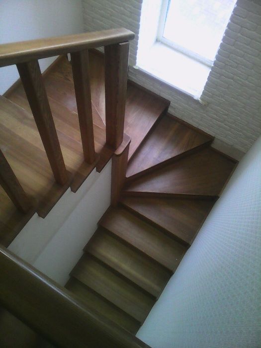 Лесницы, сходи, обшивка металевих та бетонних конструкцій деревом.