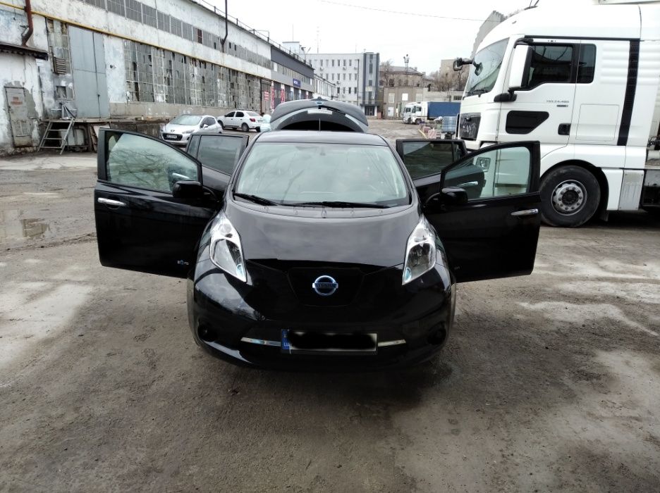 Nissan Leaf S 2015