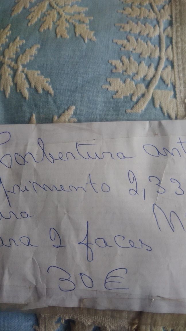 Coberturas vintage de cama de casal.
