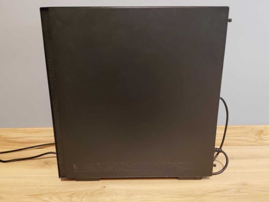 Komputer gamingowy R5 5600x / RTX 3070 FE / 16gb RAM / 1TB m2 do gier