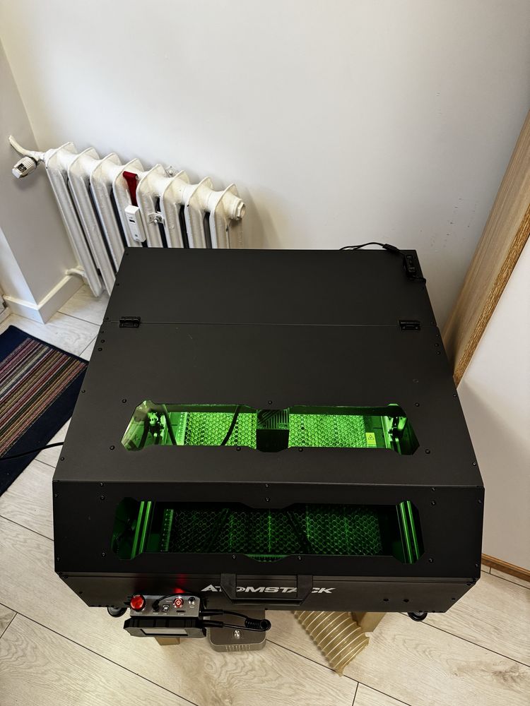 Laser Atomstack S20 PRO, obudowa Atomstack B1 i plaster miodu