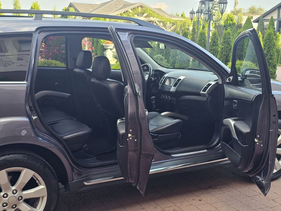 Mitsubishi Outlander 2011 4×4
покоління (FL) . 2.2D AT (156 K.c.) 4WD