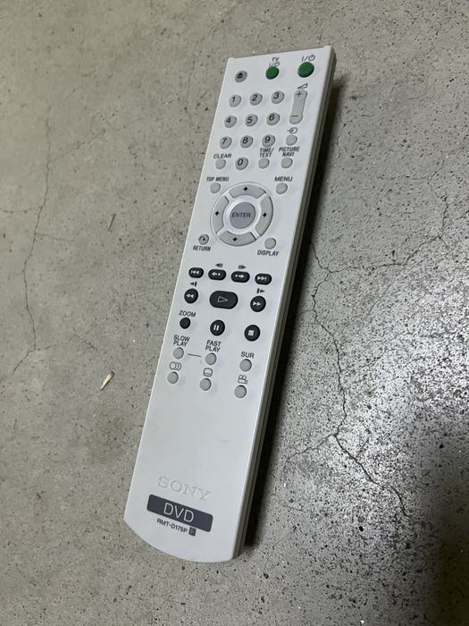 Leitor de DVD Sony, comando à distância incluído