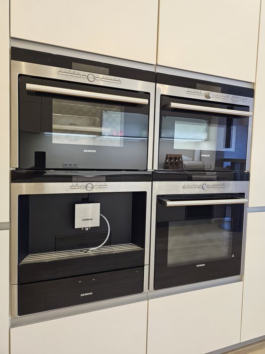 ПРЕСТИЖ ХОЛЛ. ЦЕНТР 4 ком.  210 м.