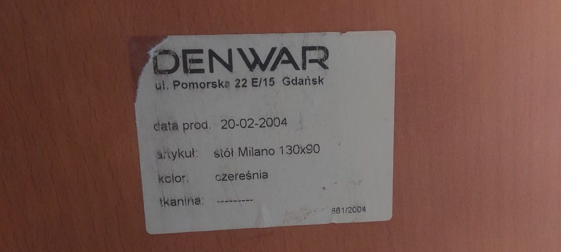 Stół rozkładany.
