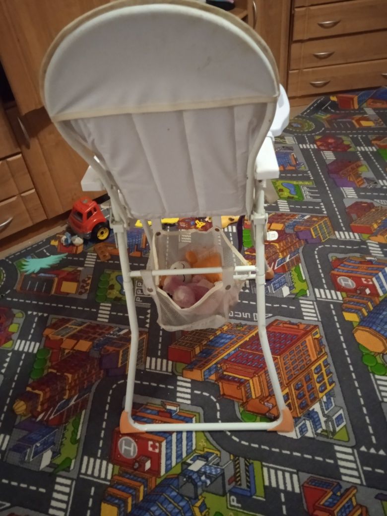 Продам. дитячий столик-кріселко Bembi