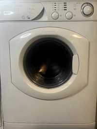 Máquina de lavar e secar roupa - ARISTON AML125- 5kg lavar 4kg secar