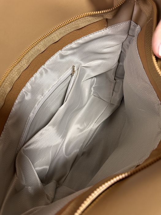 Бежева сумка нова