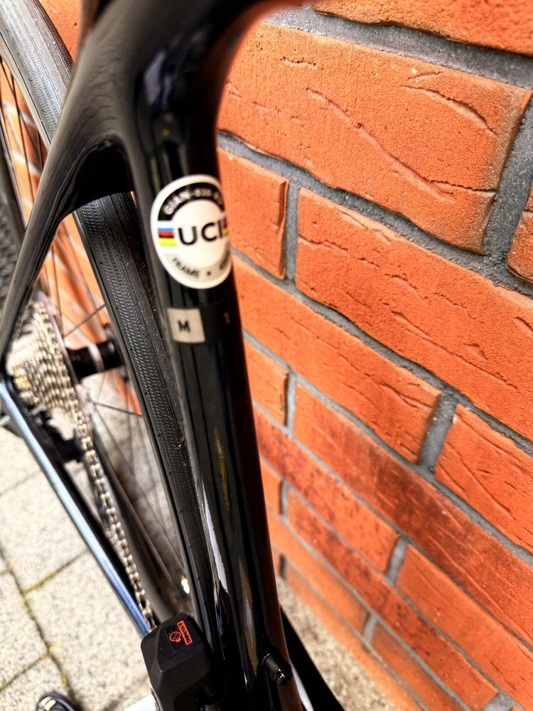 rower szosowy Giant TCR Advanced 1 di2 2/12 r.M