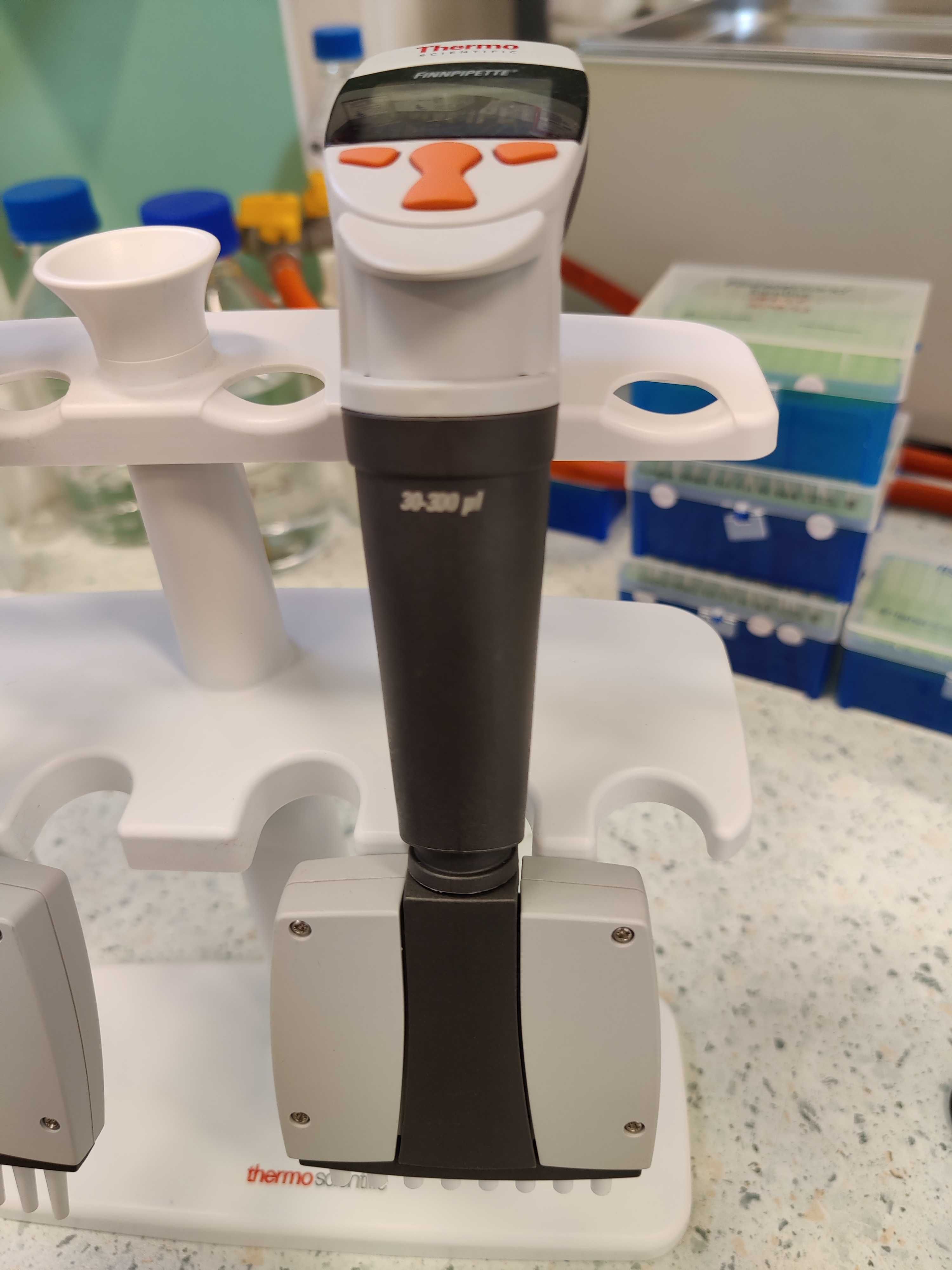 Zestaw pipet, pipety automatyczne