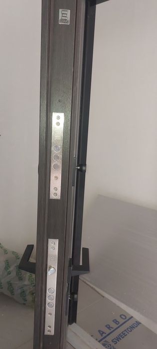 Двері вхідні Страж proof метал/МДФ Slim Z з терморозривом 870х2040х80