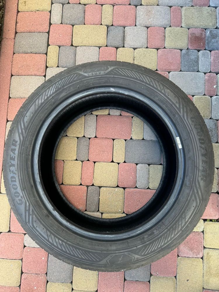 Goodyear efficient grip 2 suv 285/50/20