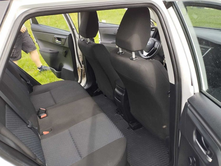 Toyota AURIS kombi