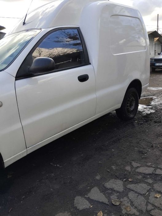 Продам авто Ланос Пікап 2007 року, бензин