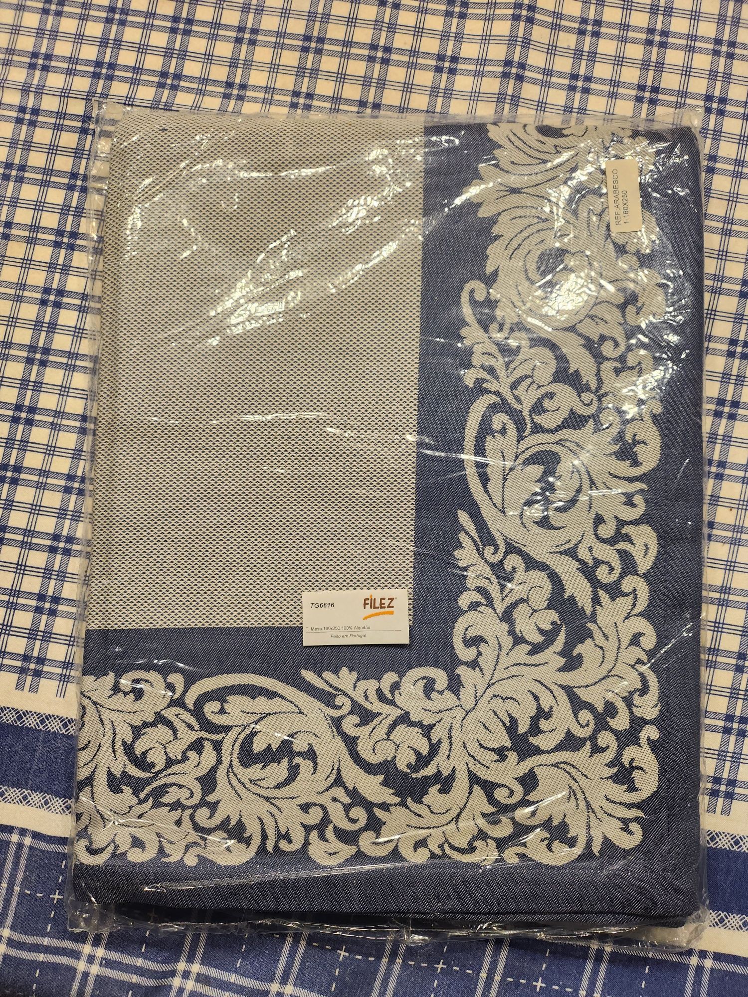 Toalha de mesa de algodão azul e branca , discreta e elegante