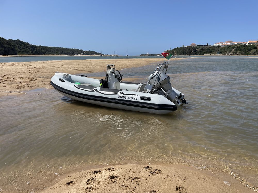 Barco semi-rigido Arimar