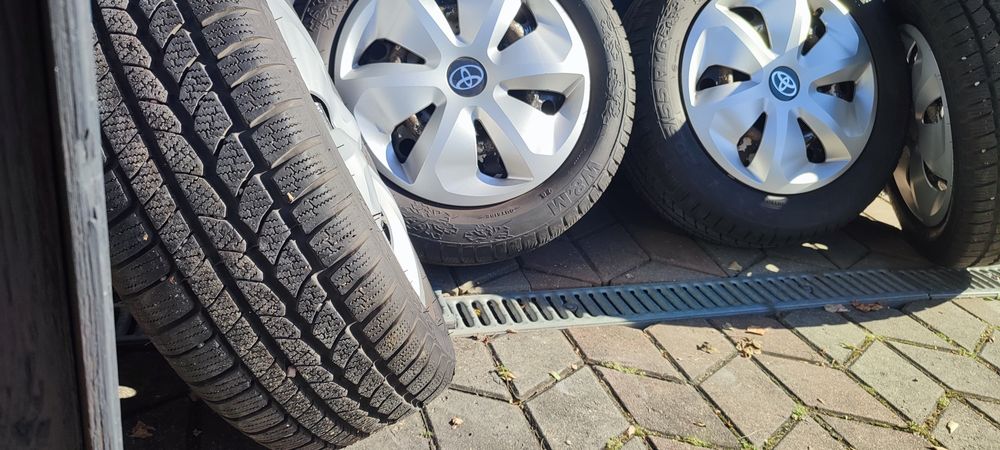 Koła zimowe Toyota Prius 2 ,  3 generacja