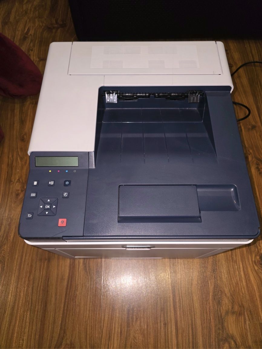 Xerox кольоровий лазерний принтер