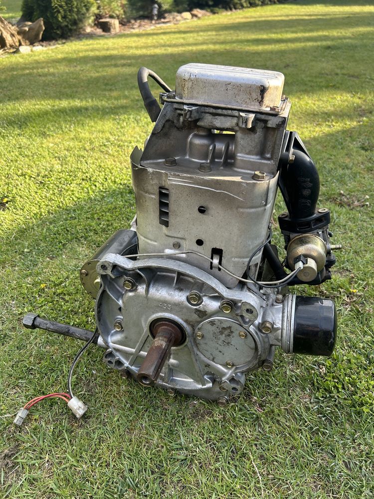 Silnik Briggs & Stratton 17,5 HP Intek - Uszkodzony