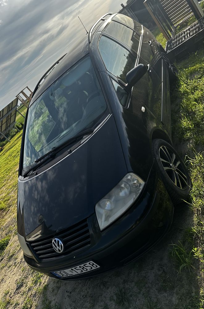 Sharan 1,9tdi 115km 7osobowy