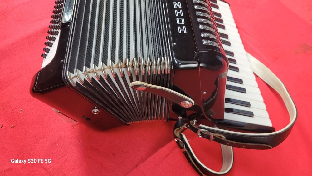 Akordeon HOHNER  Concerto III N
