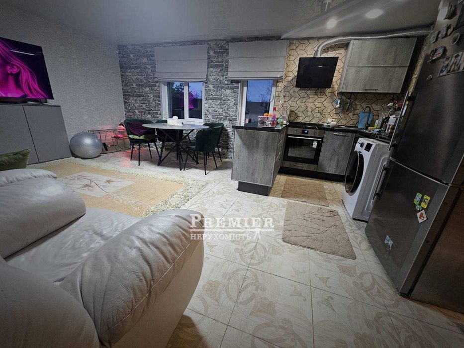 У продажу будинок у передмісті Чорноморська!