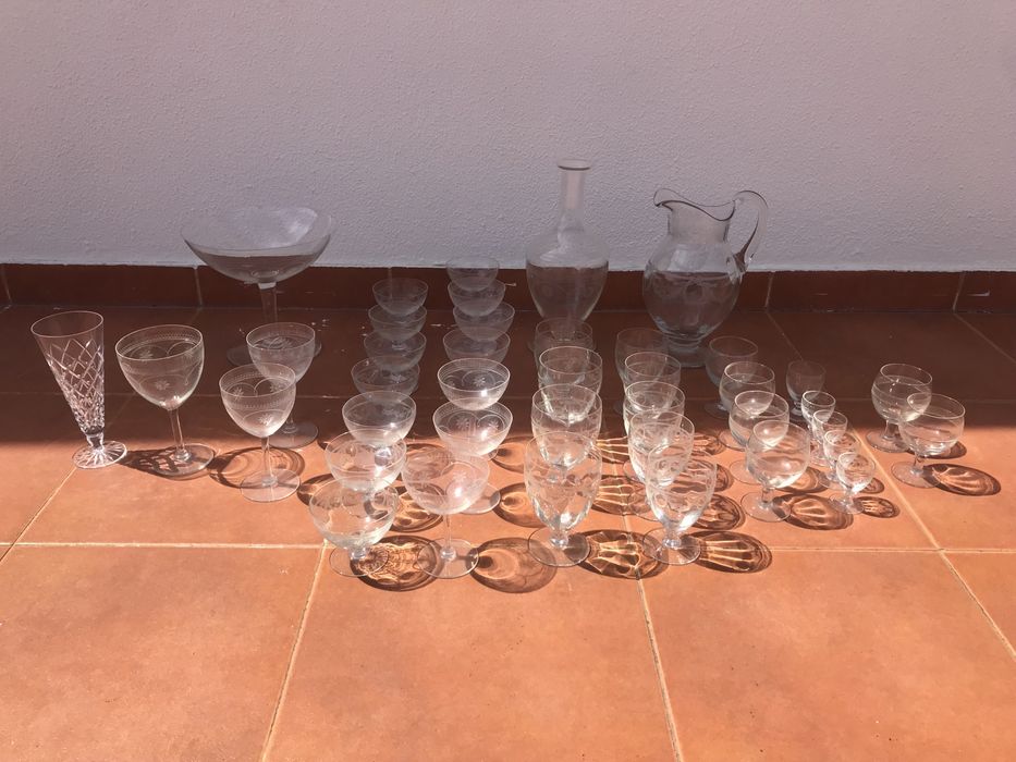 Conjunto de Cristal Lapidado Vintage – 30+ Peças