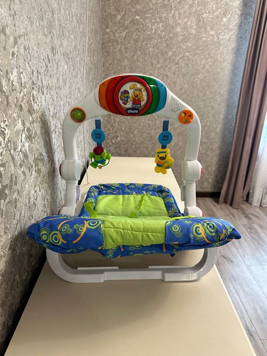 Розвиваючий шезлонг килимок chicco