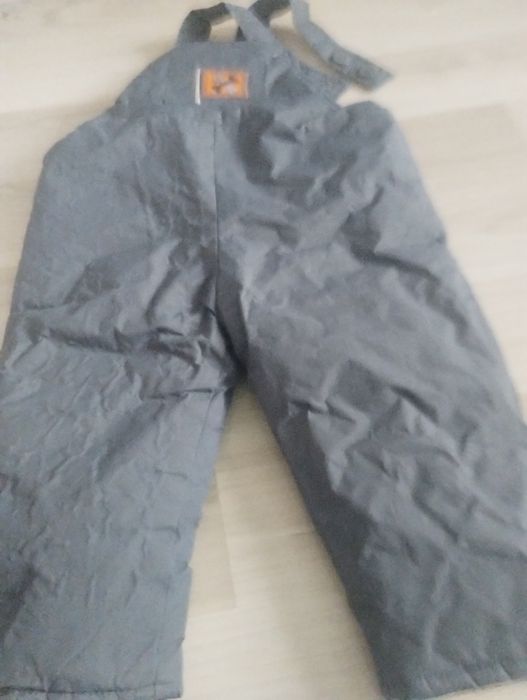 Spodnie zimowe na szelkach rozm 92