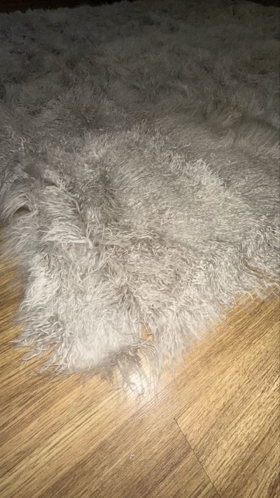 Ковёр из монгольской козы изготовленный Итальянским брендом