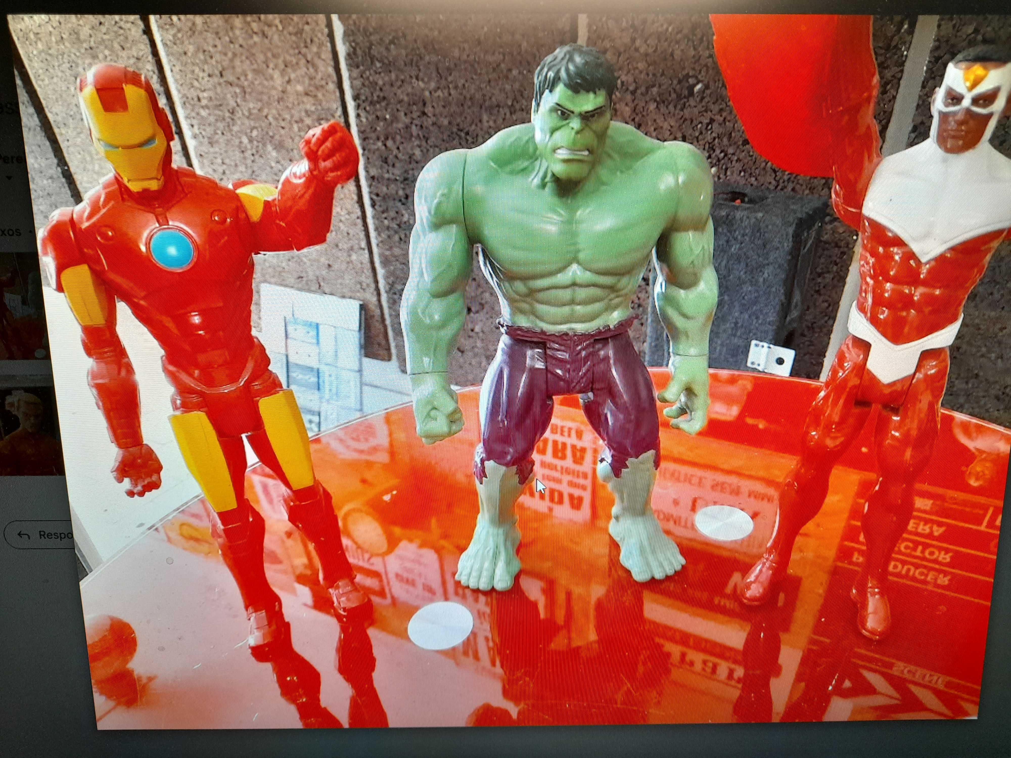 Figuras super -heróis Marvel e Comics 30cm