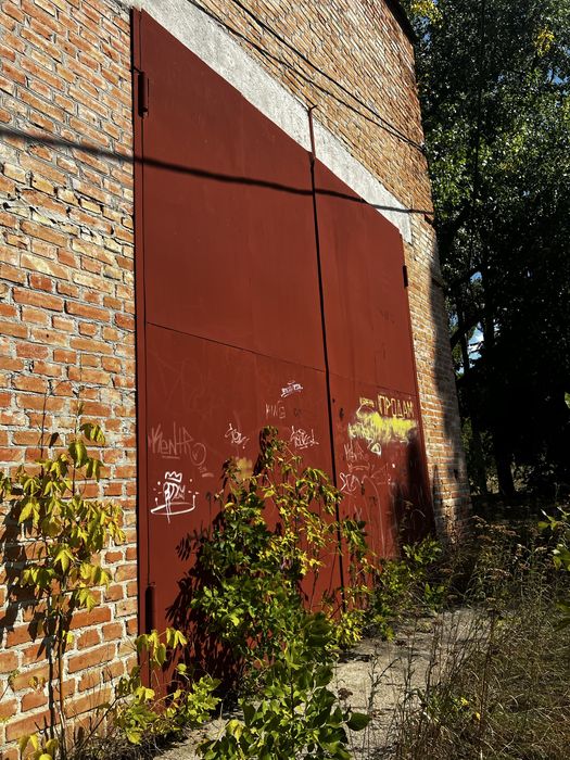 Продаж приміщення 360м2 с.Гірниче, можлива оренда!