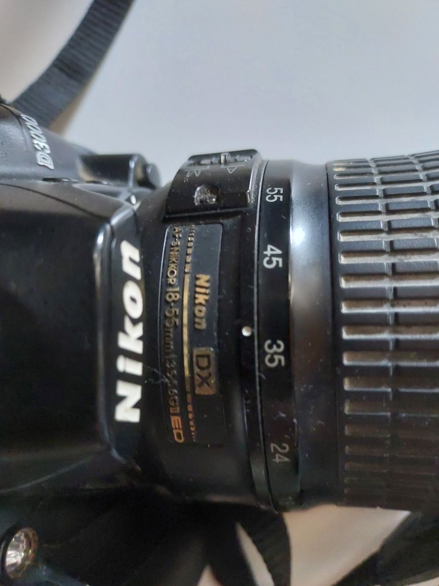 Lustrzanka Nikon d3000