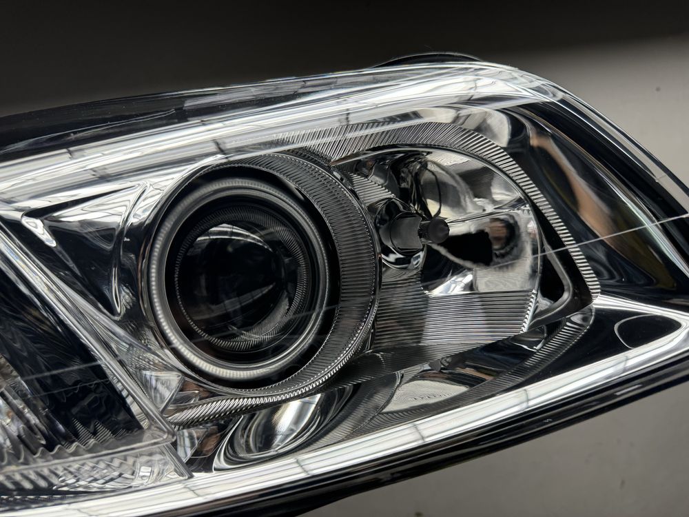 Opel Insignia A Reflektor Prawy BI XENON LED Lampa przednia prawa
