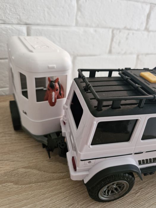 Zestaw samochód z przyczepa Dickiem toys