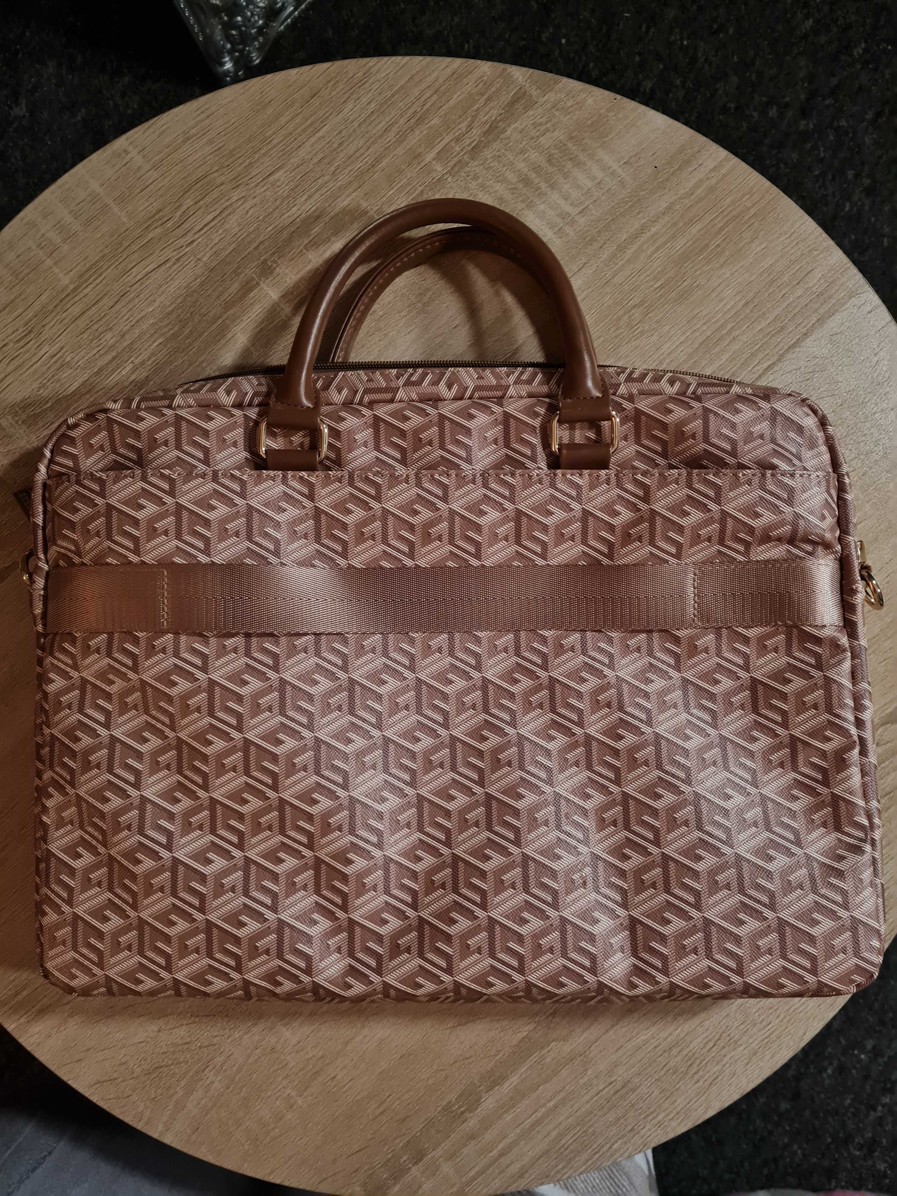 Torba na laptop marki Guess