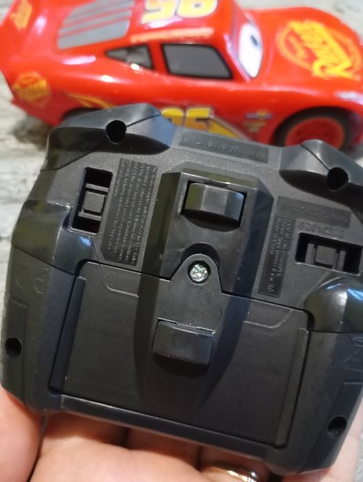 Маквін машинка на пульті, оригінал, машинка на радіокеруванні з мульти