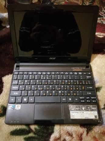 Spesiflkasi Netbook Acer Aspire One D270