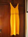 Vestido de malha amarelo brilhante