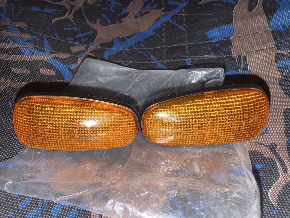 Покажчик повороту лівий та правий жовтий opel Astra G